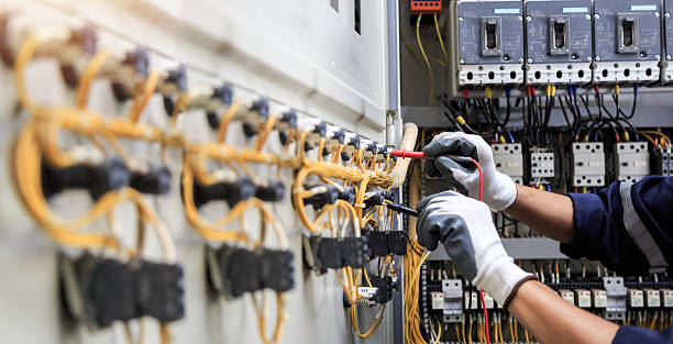 Professional Electrician technician working in Avenel, NJ